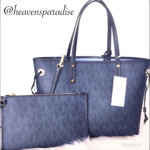 Michael Kors Handbags - Michael Kors Jet set reversible tote